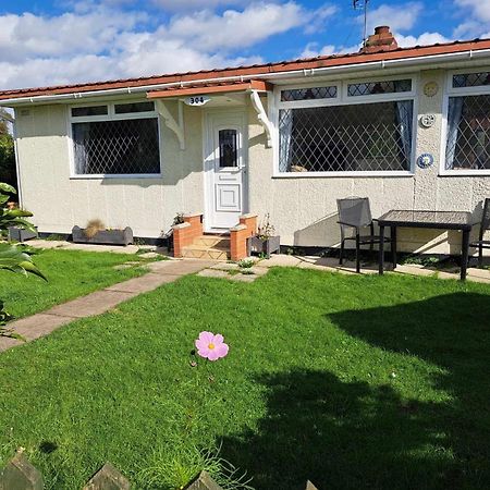 Beach & Tonic Beachside Chalet Humberston Extérieur photo