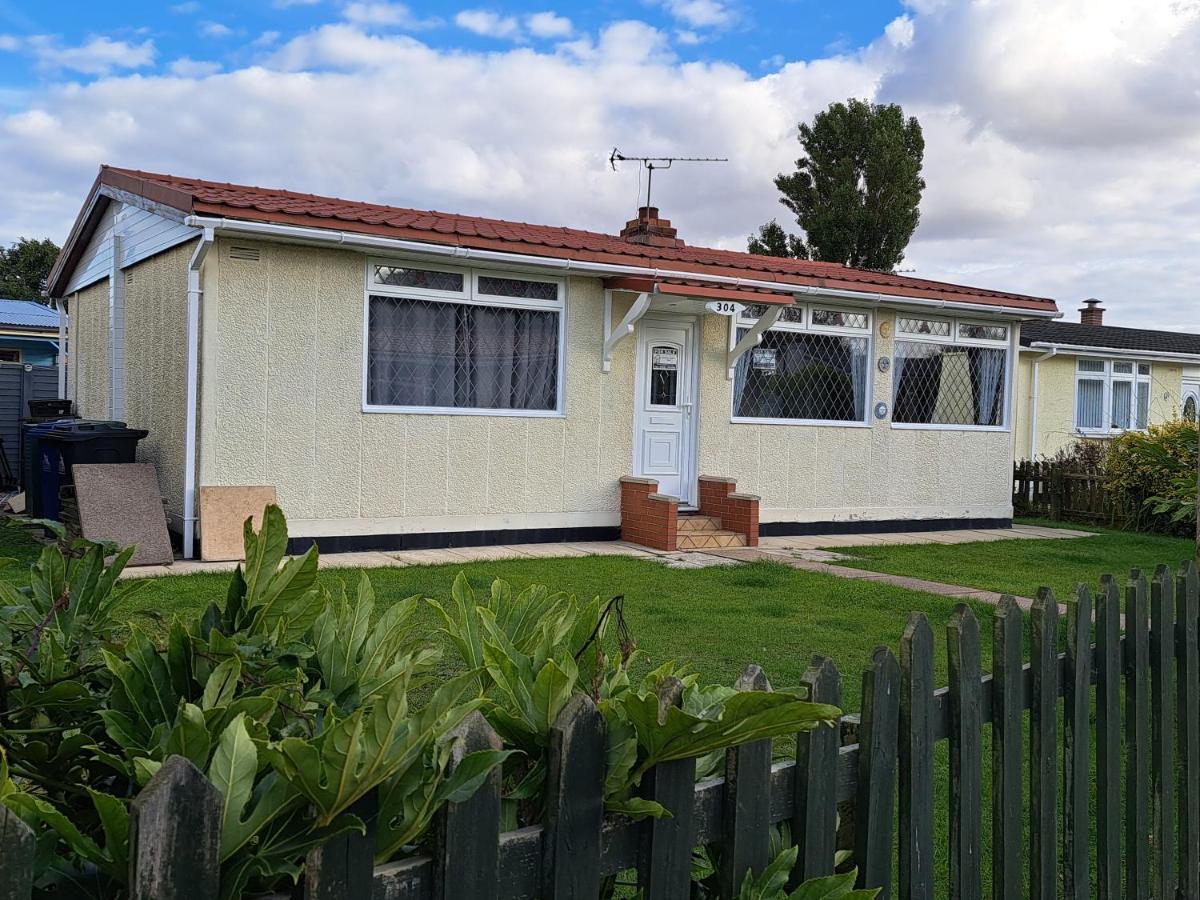 Beach & Tonic Beachside Chalet Humberston Extérieur photo
