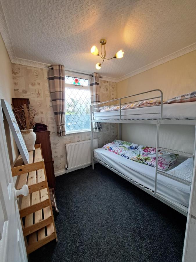 Beach & Tonic Beachside Chalet Humberston Extérieur photo